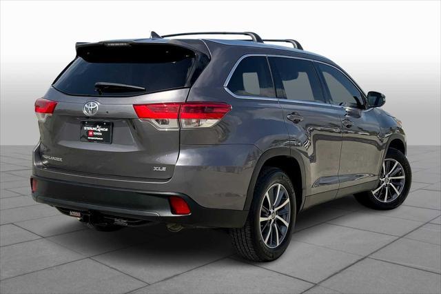 used 2019 Toyota Highlander car, priced at $24,693