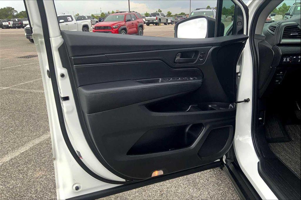 used 2023 Honda Odyssey car, priced at $35,500