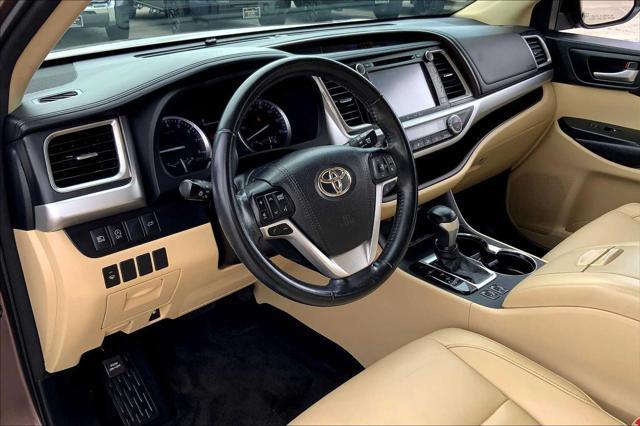 used 2018 Toyota Highlander car, priced at $26,836