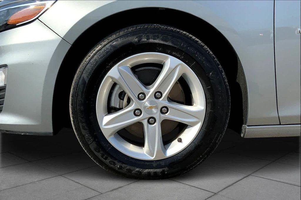 used 2024 Chevrolet Malibu car, priced at $17,994