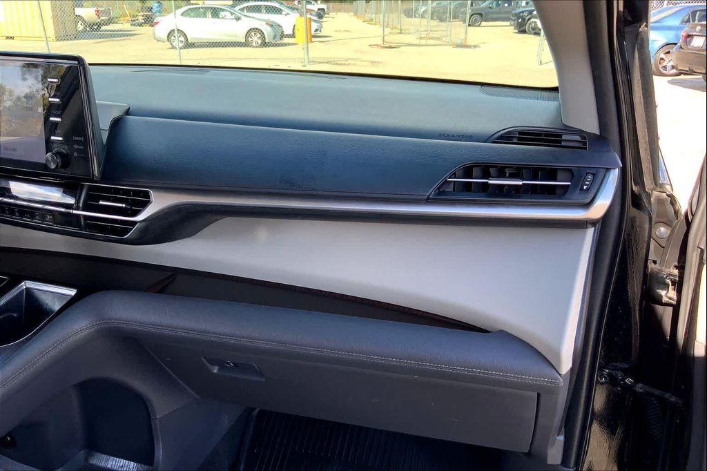 used 2022 Toyota Sienna car, priced at $30,499