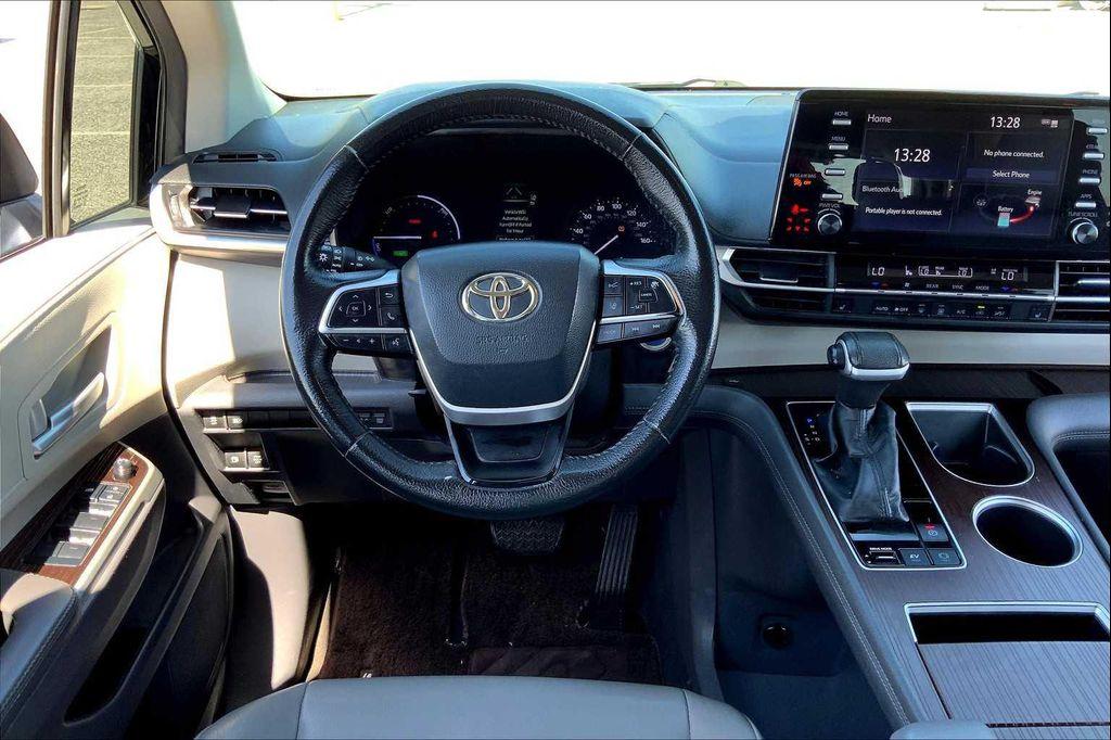 used 2022 Toyota Sienna car, priced at $30,984