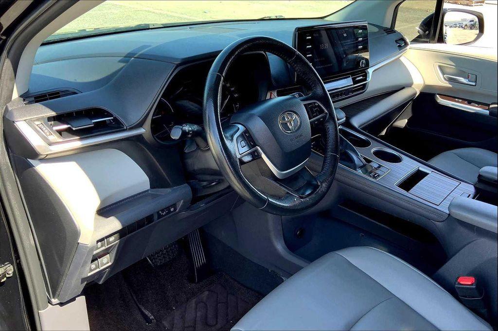 used 2022 Toyota Sienna car, priced at $30,984