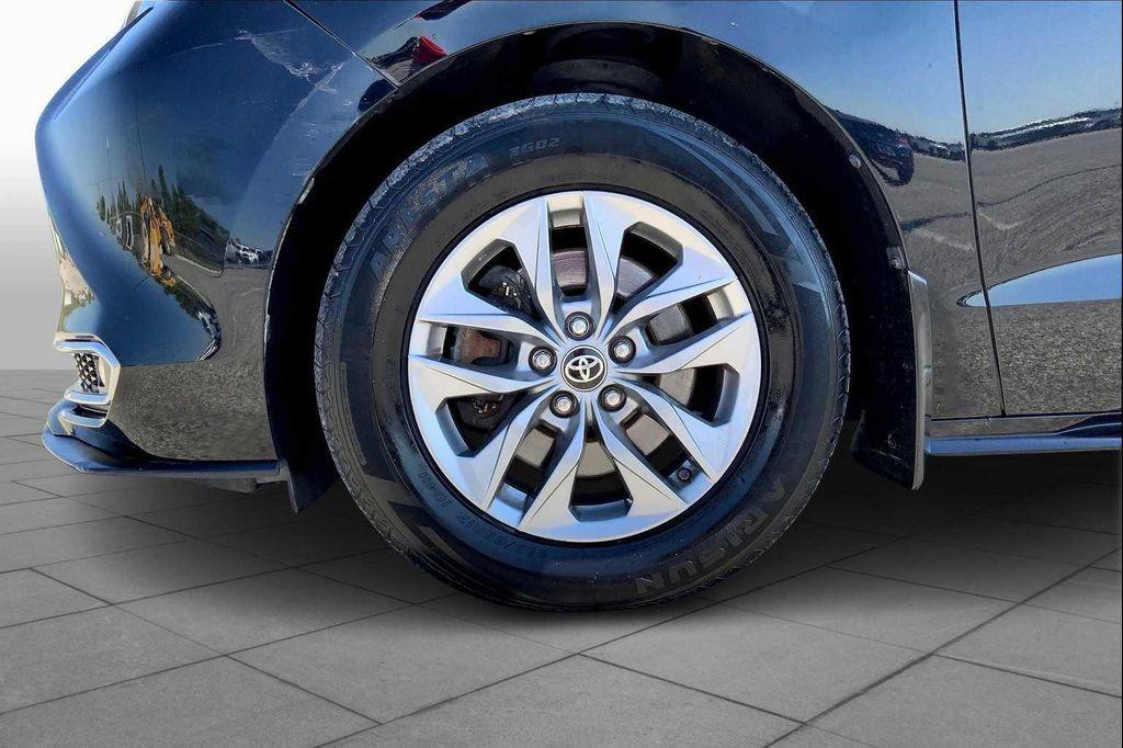 used 2022 Toyota Sienna car, priced at $30,984