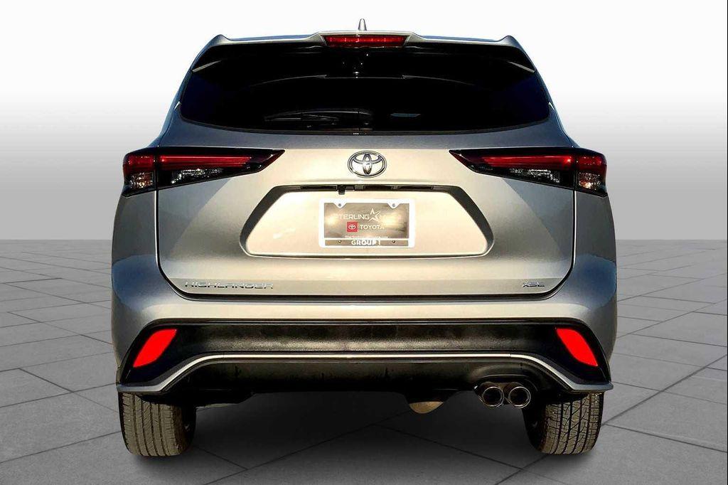 used 2024 Toyota Highlander car, priced at $39,312