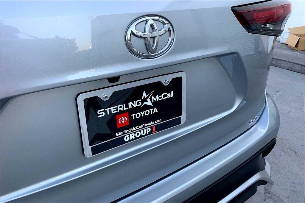 used 2024 Toyota Highlander car, priced at $39,312