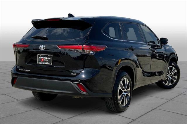 used 2023 Toyota Highlander car, priced at $36,684