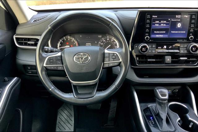 used 2022 Toyota Highlander car, priced at $33,890