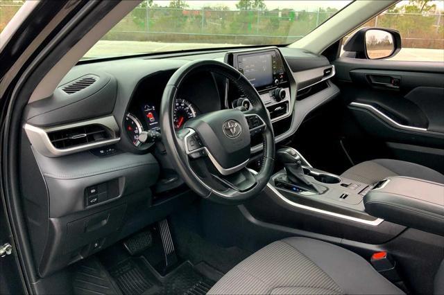 used 2022 Toyota Highlander car, priced at $30,447