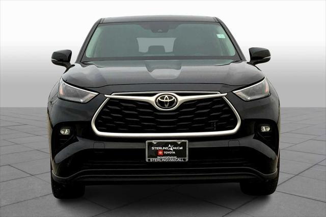 used 2022 Toyota Highlander car, priced at $30,447