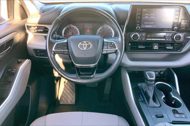 used 2020 Toyota Highlander car, priced at $27,439