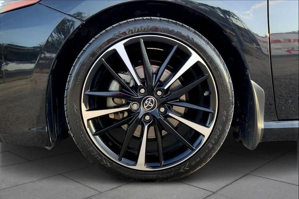 used 2019 Toyota Camry car, priced at $22,816