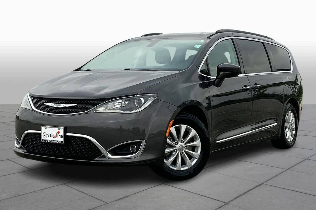 used 2017 Chrysler Pacifica car, priced at $11,499