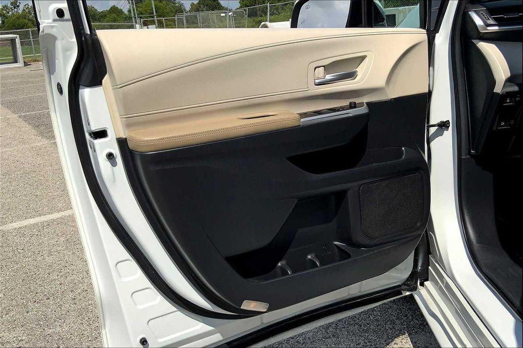 used 2023 Toyota Sienna car, priced at $33,995