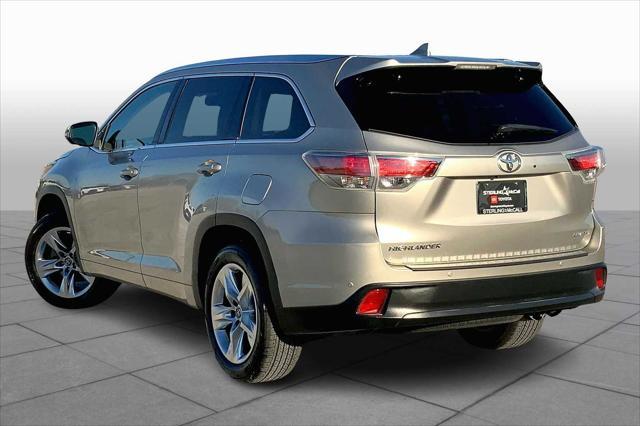 used 2016 Toyota Highlander car, priced at $17,700