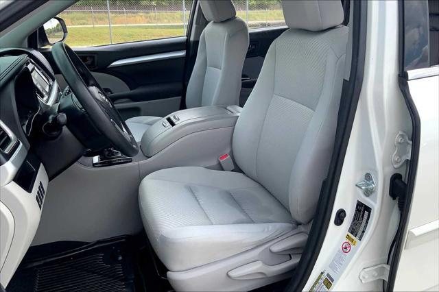 used 2016 Toyota Highlander car, priced at $17,994