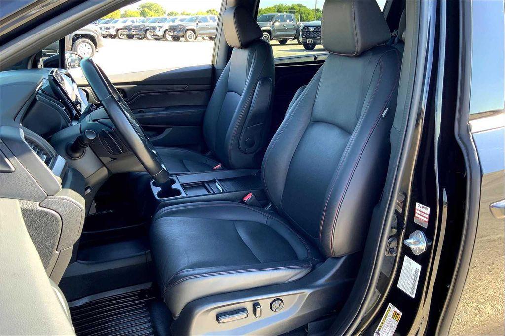 used 2023 Honda Odyssey car, priced at $32,568