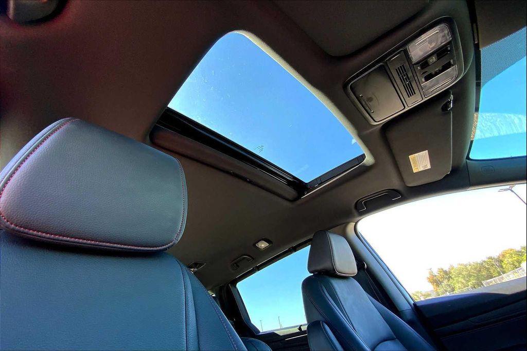 used 2023 Honda Odyssey car, priced at $32,568