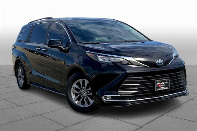 used 2024 Toyota Sienna car, priced at $39,794