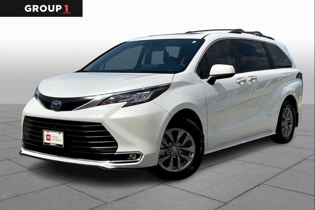 used 2022 Toyota Sienna car, priced at $41,988