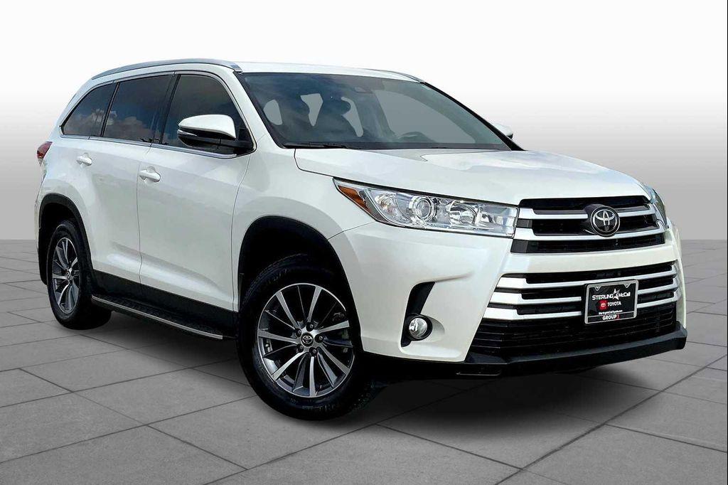 used 2019 Toyota Highlander car, priced at $27,480