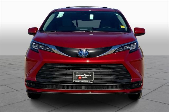 new 2025 Toyota Sienna car, priced at $43,565