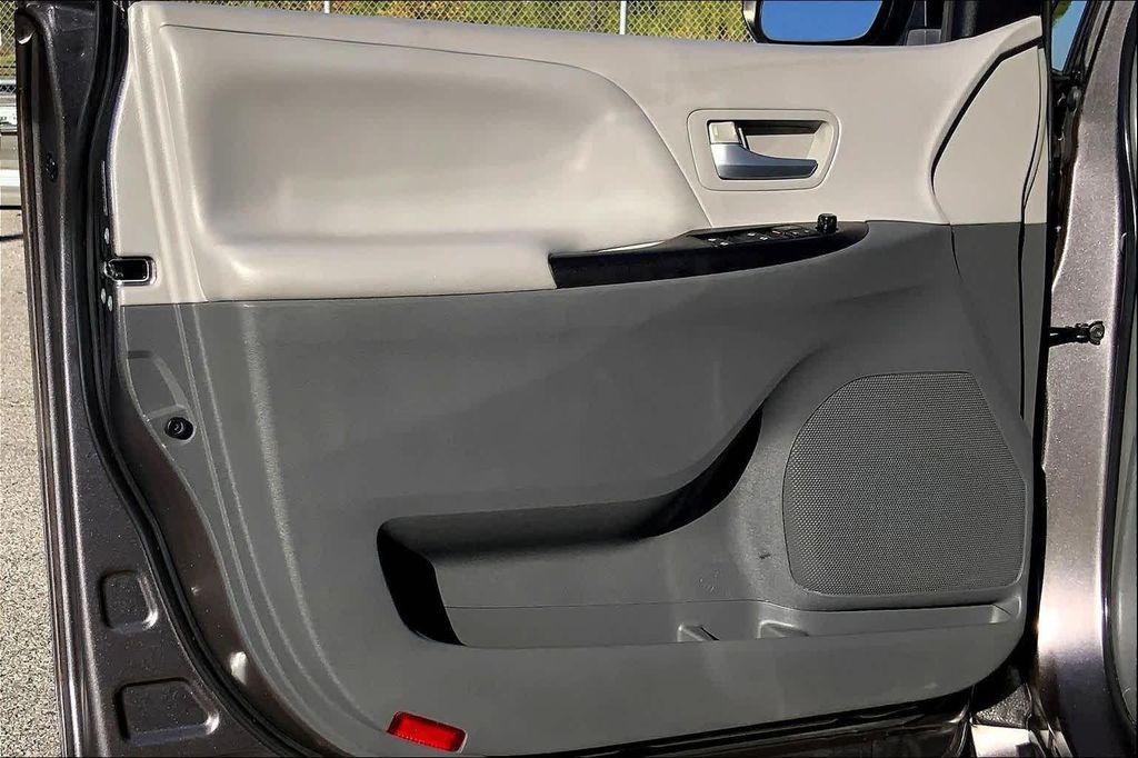 used 2015 Toyota Sienna car, priced at $10,299