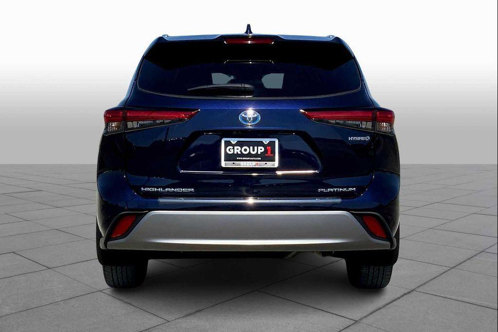 used 2022 Toyota Highlander Hybrid car, priced at $47,258