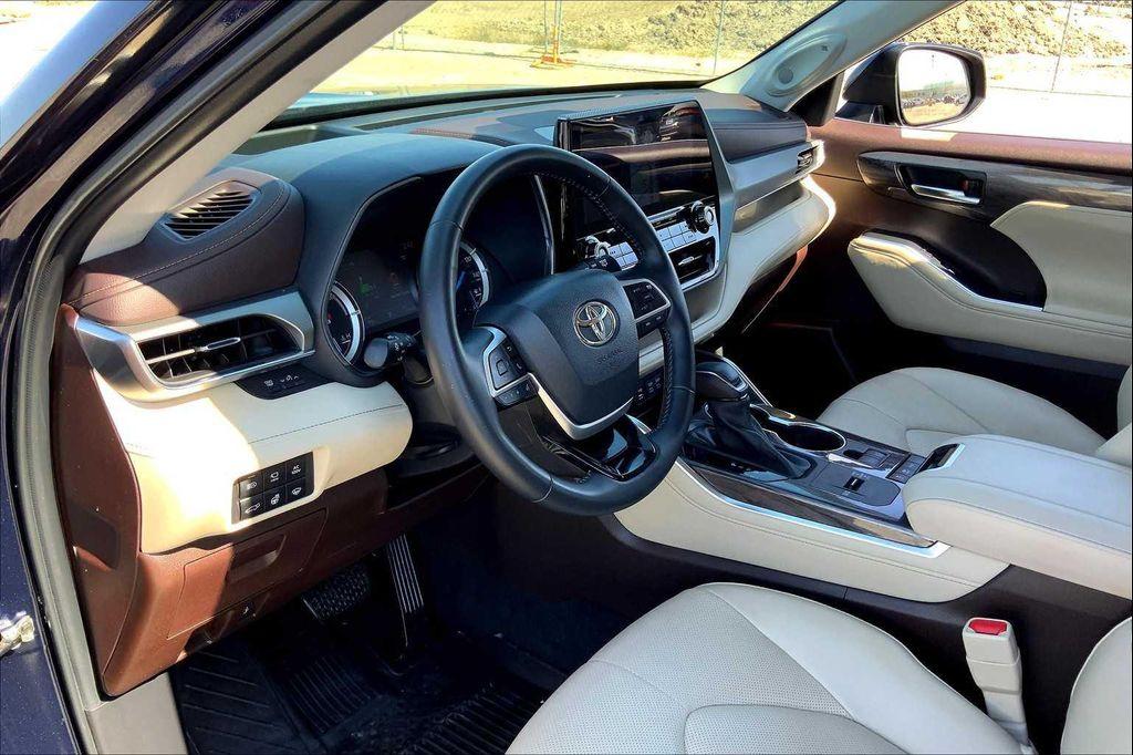 used 2022 Toyota Highlander Hybrid car, priced at $47,258