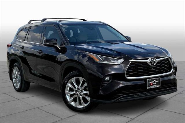 used 2020 Toyota Highlander car, priced at $33,994