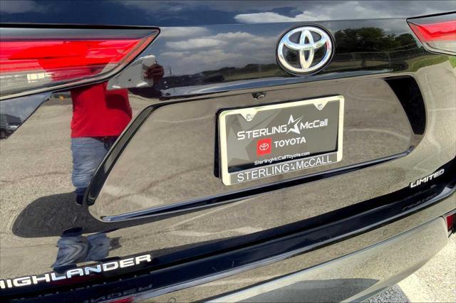used 2020 Toyota Highlander car, priced at $33,994