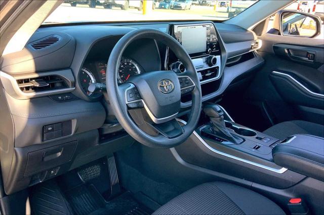 used 2022 Toyota Highlander car, priced at $30,798