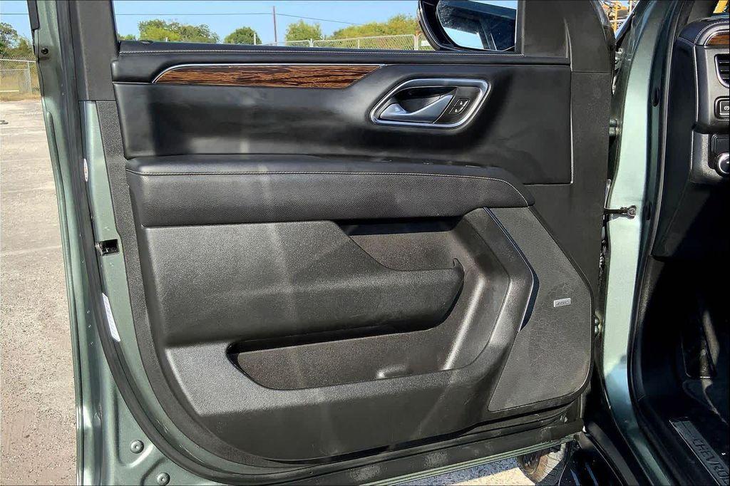 used 2023 Chevrolet Suburban car, priced at $40,728