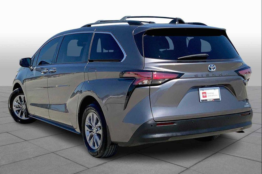 used 2022 Toyota Sienna car, priced at $38,994