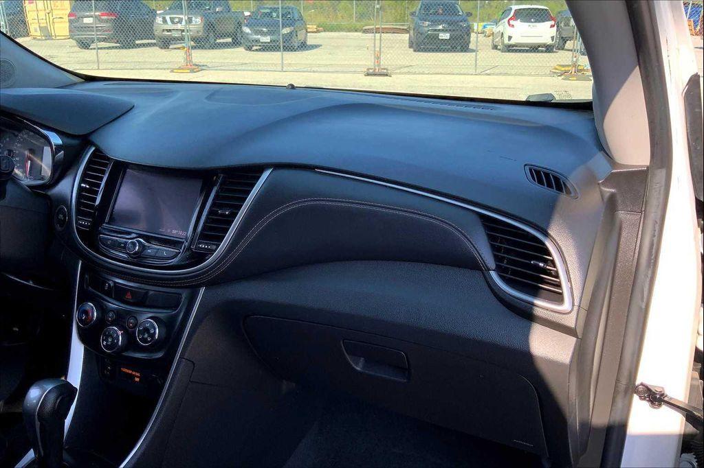 used 2022 Chevrolet Trax car, priced at $15,978