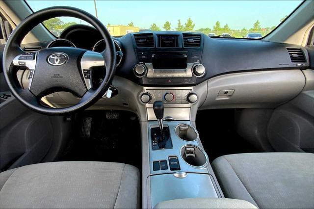 used 2012 Toyota Highlander car, priced at $11,994