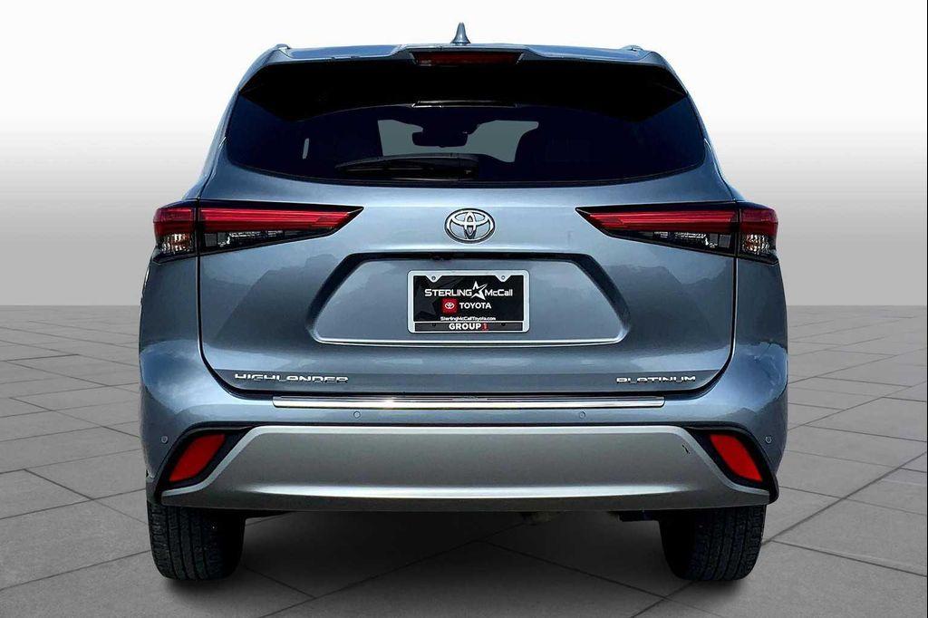 used 2020 Toyota Highlander car, priced at $34,950