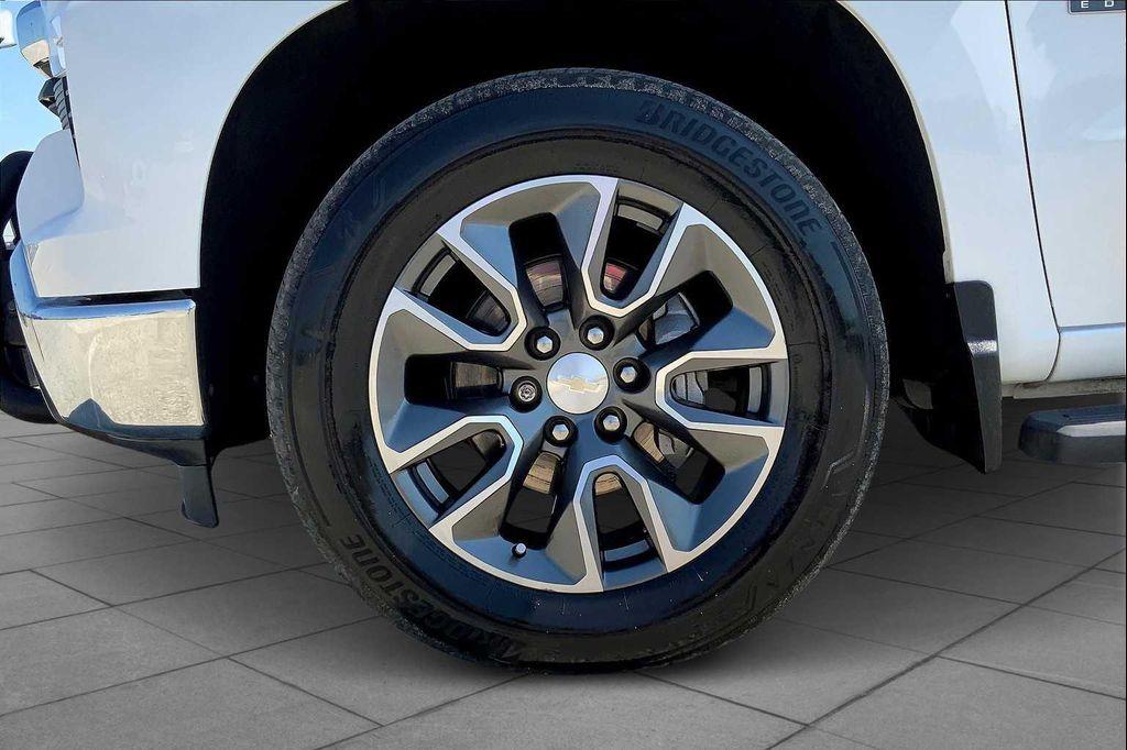used 2022 Chevrolet Silverado 1500 car, priced at $34,996