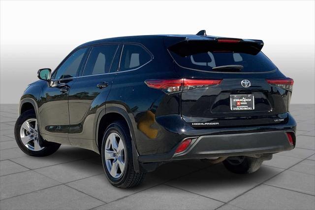 used 2022 Toyota Highlander car, priced at $31,049