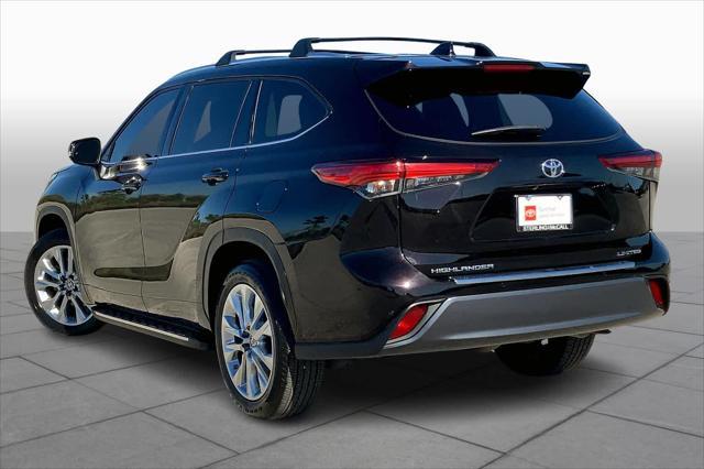 used 2022 Toyota Highlander car, priced at $41,416