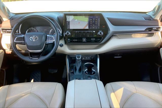 used 2022 Toyota Highlander car, priced at $41,416