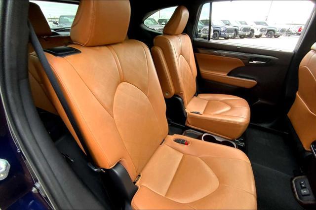 used 2021 Toyota Highlander car, priced at $34,356