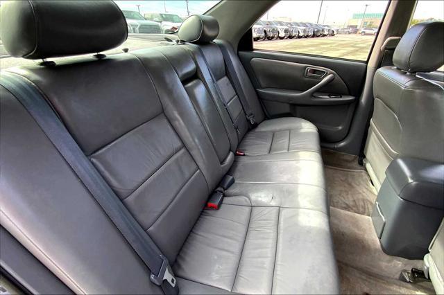 used 2000 Toyota Camry car, priced at $6,495