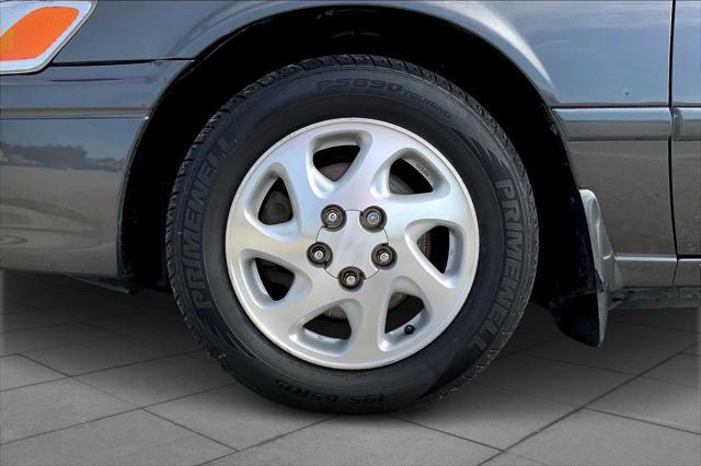 used 2000 Toyota Camry car, priced at $6,495