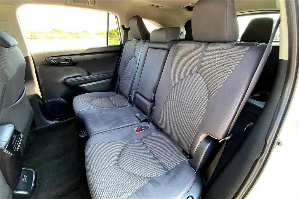 used 2023 Toyota Highlander car, priced at $31,994
