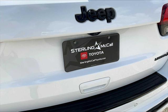 used 2021 Jeep Grand Cherokee car, priced at $27,493