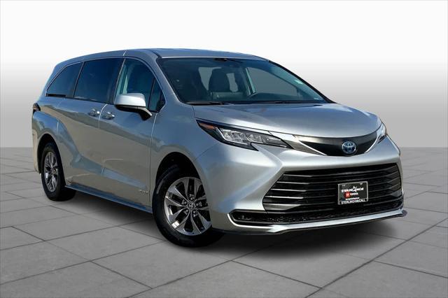 used 2021 Toyota Sienna car, priced at $29,994