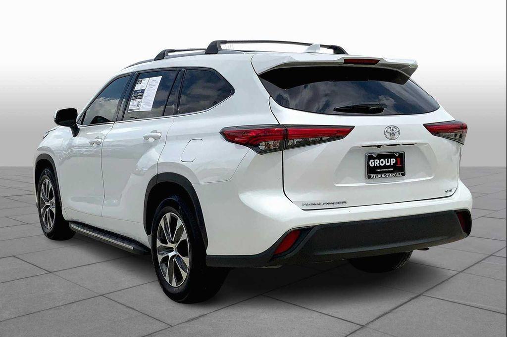used 2022 Toyota Highlander car, priced at $31,923