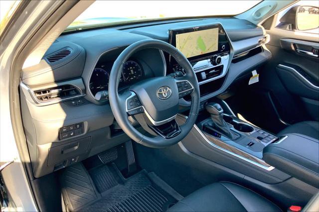 used 2024 Toyota Highlander car, priced at $48,141