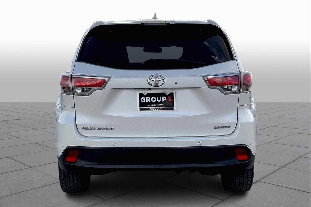 used 2014 Toyota Highlander car, priced at $20,998
